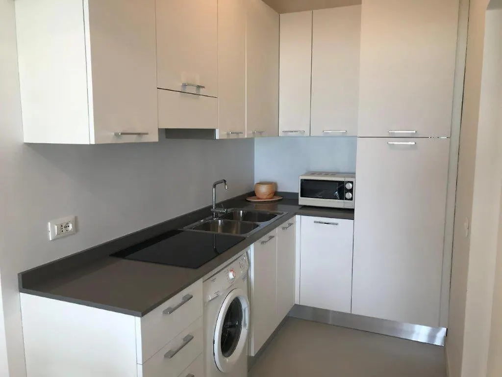 Residence El Palmar Da Colla 리도 디 예솔로