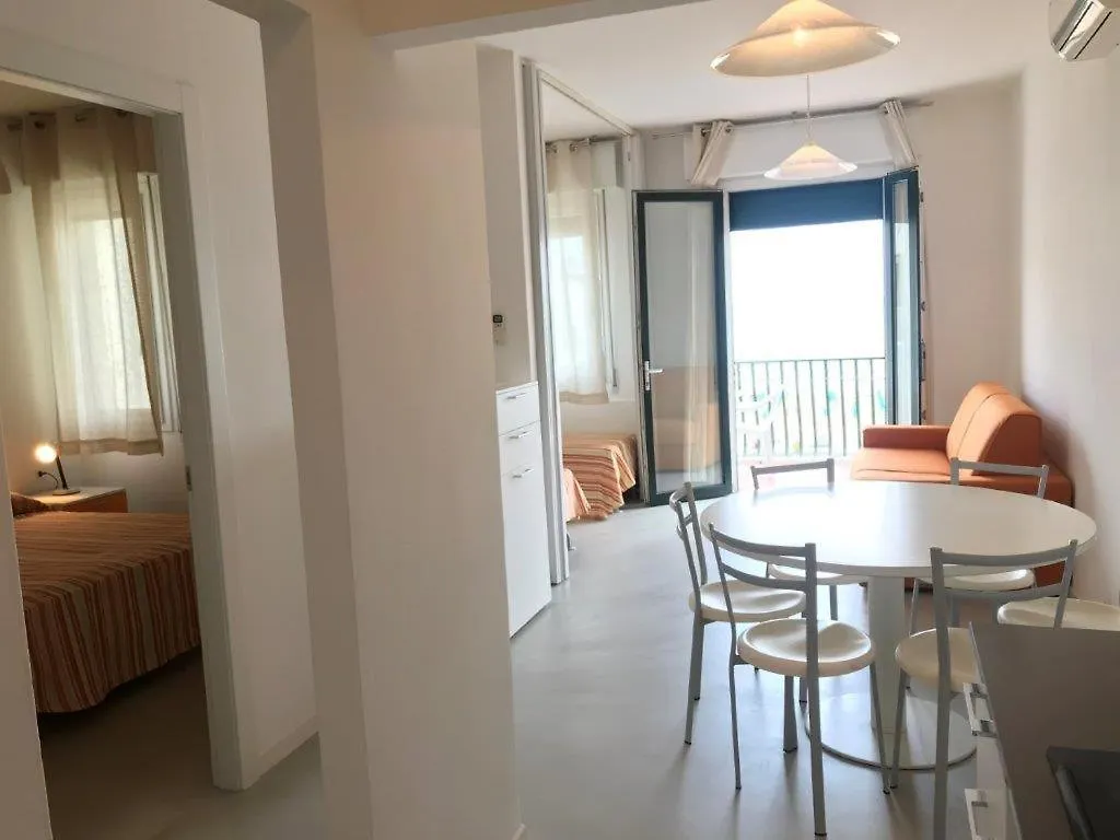Residence El Palmar Da Colla Τζεσόλο Λίντο