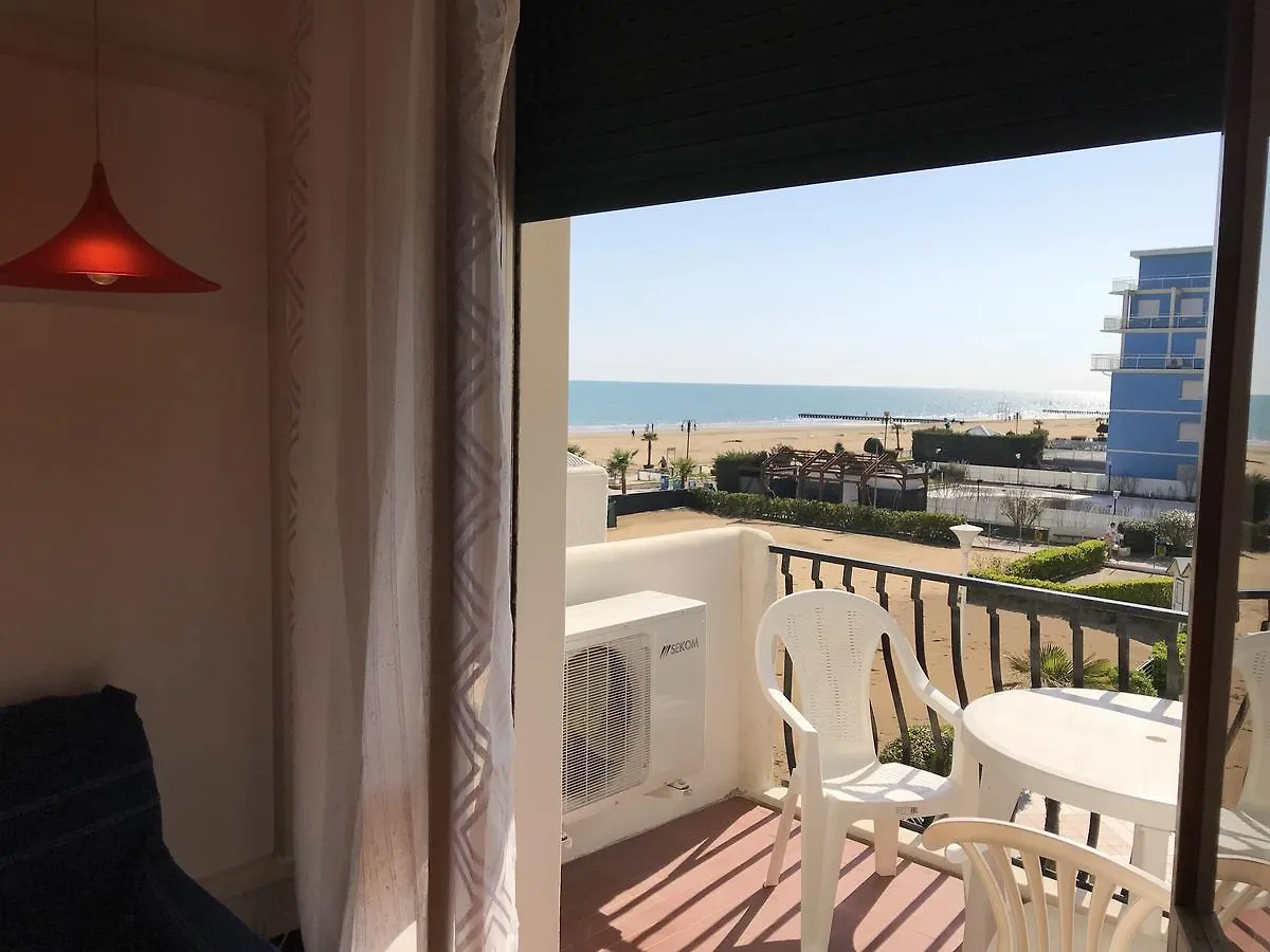 Residence El Palmar Da Colla Lido di Jesolo Apartment
