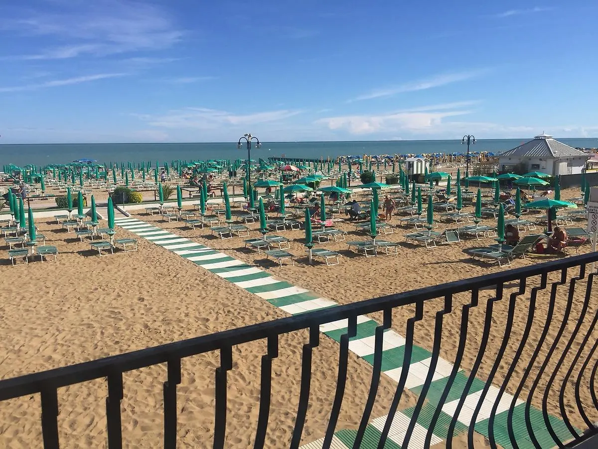 Residence El Palmar Da Colla Lido di Jesolo Apartment